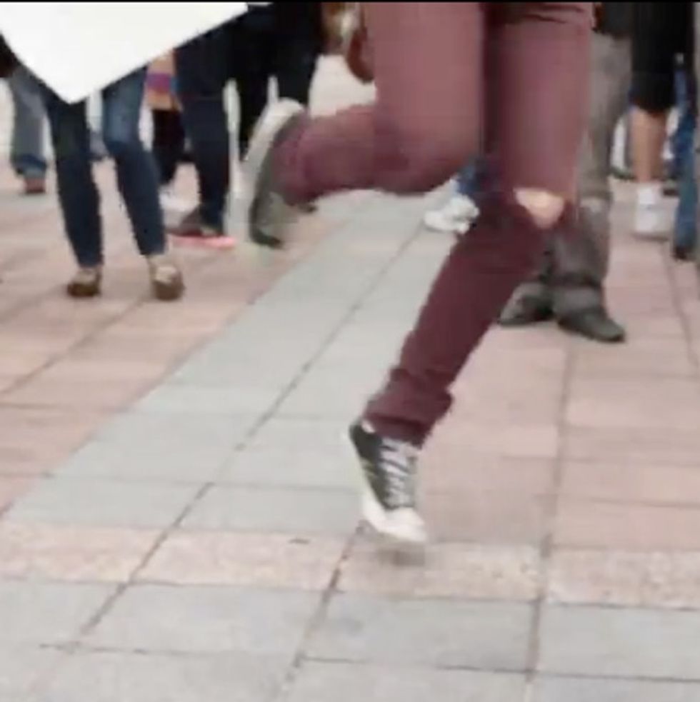 AWESOME: Dance Party Breaks Out In The Street At U.S. Bank