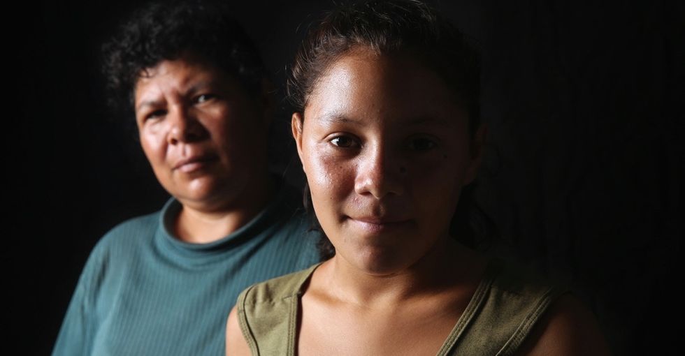 These 13 powerful portraits of undocumented immigrants humanize illegal immigration.