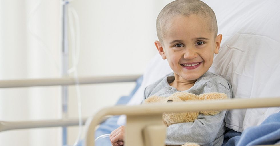 There's a cool new way to help kids with cancer keep calm during treatment.