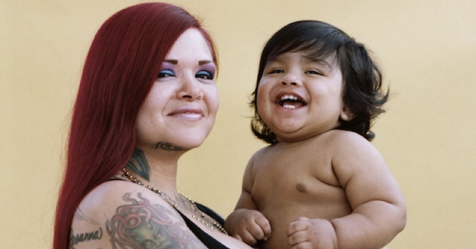 This photographer fights outdated norms with beautiful portraits of modern moms.