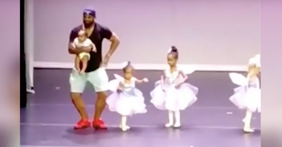 His daughter broke down onstage, so he came to her rescue. And the video is adorable.