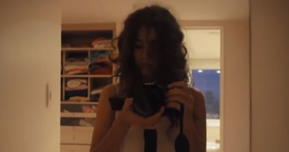 What's It Like Being An Unmarried Woman Over 30? Looks Pretty Cool To Me.