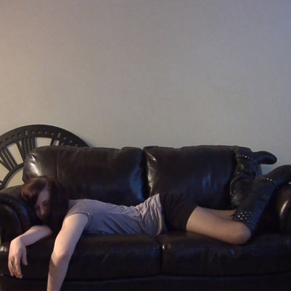 The Shortest PSA On How To Handle Drunk Girls Passed Out On Your Couch — EVER