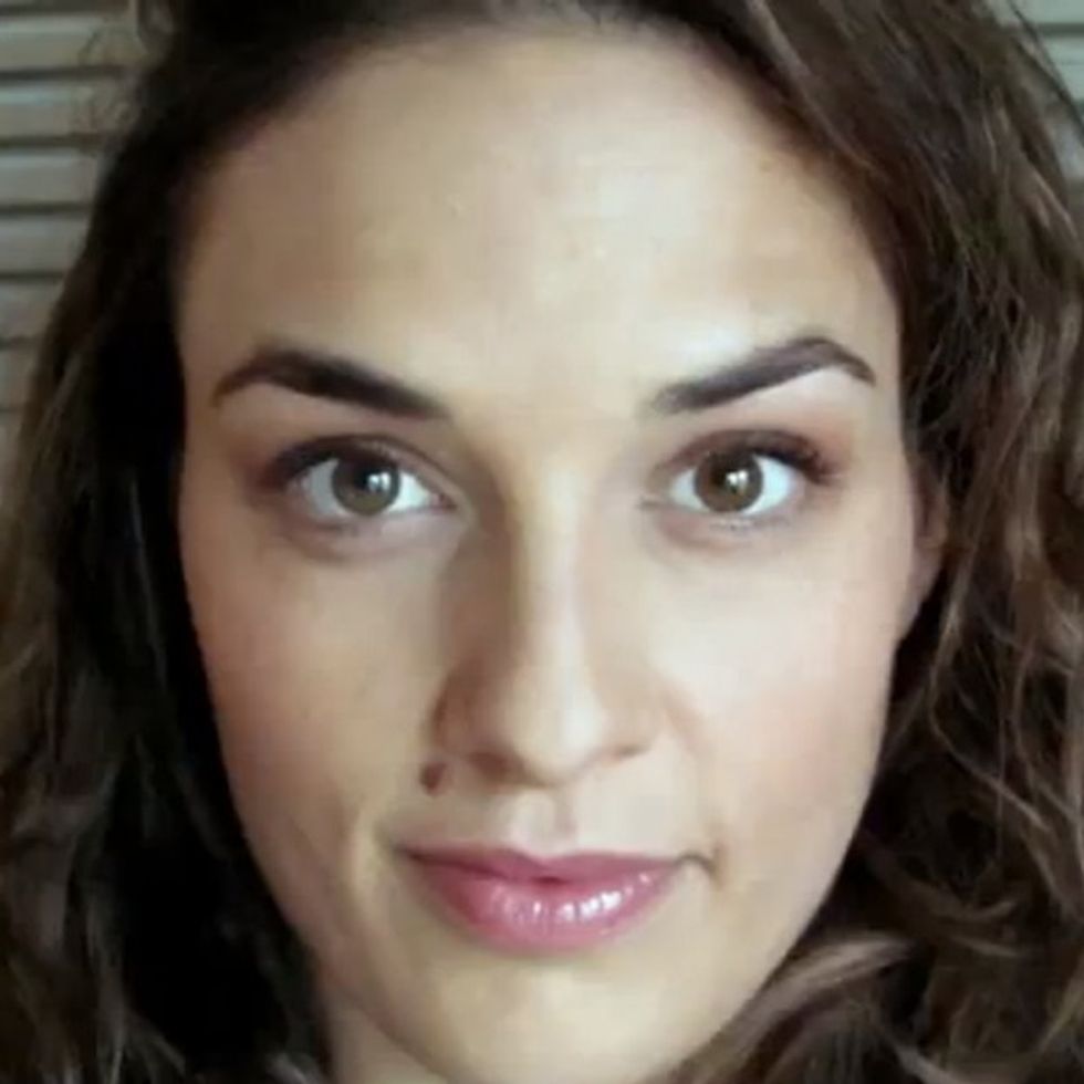 Why Millions Of People Can’t Take Their Eyes Off This Woman