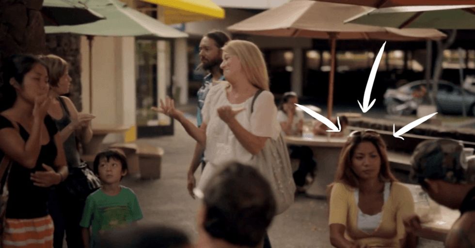 When this deaf woman went to Starbucks, she got a lot more than a tasty Frappuccino.