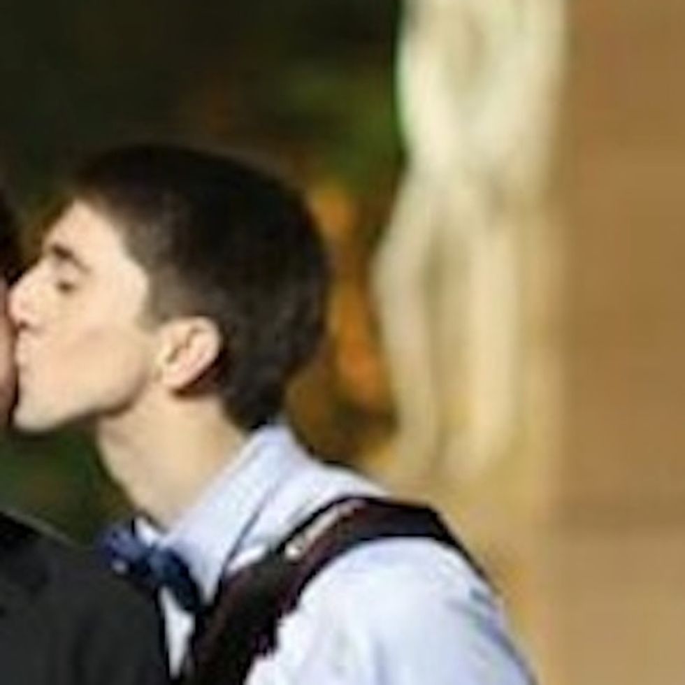 Some People Are Going To Get Really Mad When They See This Picture. It Just Makes Me REALLY Happy.