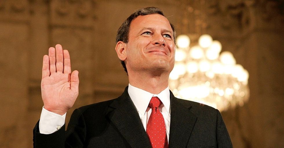 A Supreme Court justice said 4 words in American Sign Language. Here's why that's awesome.