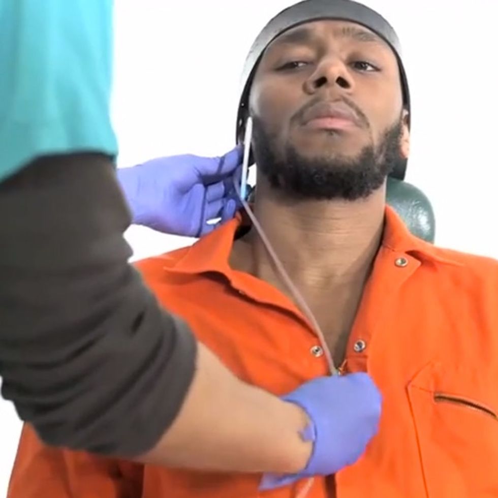This Man Does One Of The Bravest Things For Human Rights, And Submits Himself To Torture