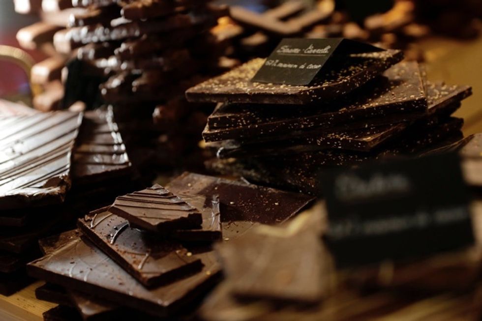 31 Days of Happiness Countdown: the mesmerizing process of making chocolates. (Day 23)