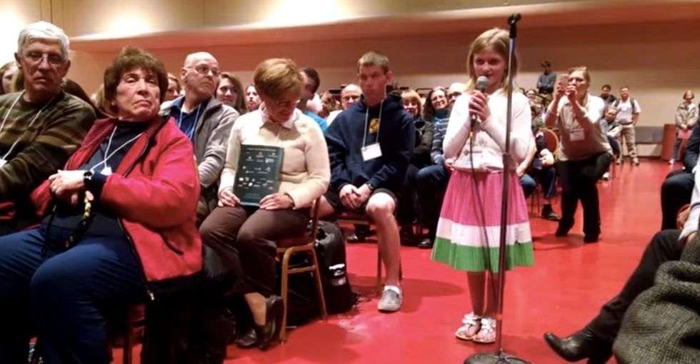 A girl asks Neil deGrasse Tyson if he knows any dyslexic scientists. He responds with showmanship.