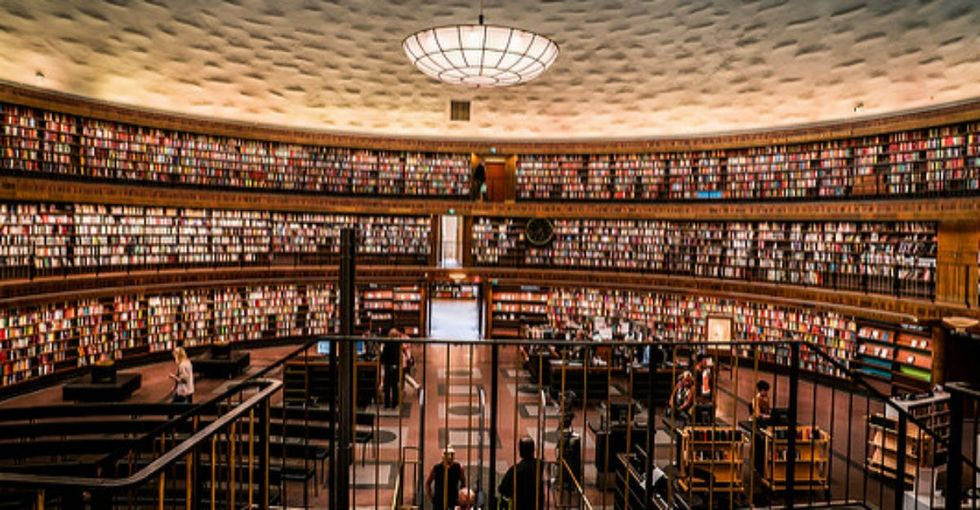9 stunningly beautiful libraries to see before you die.