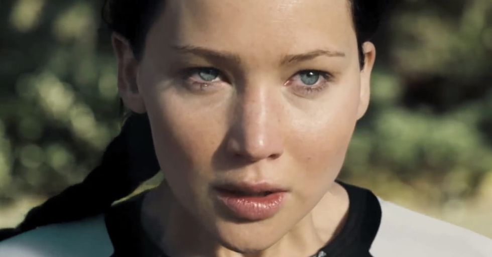 I Don't Remember This Pretend Scene From The 'Hunger Games' Sequel, But It Sure Is Awfully Realistic