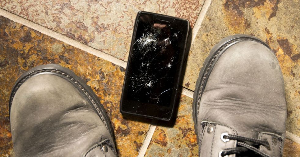 Are the guts of your cell phone hiding an illegal operation?