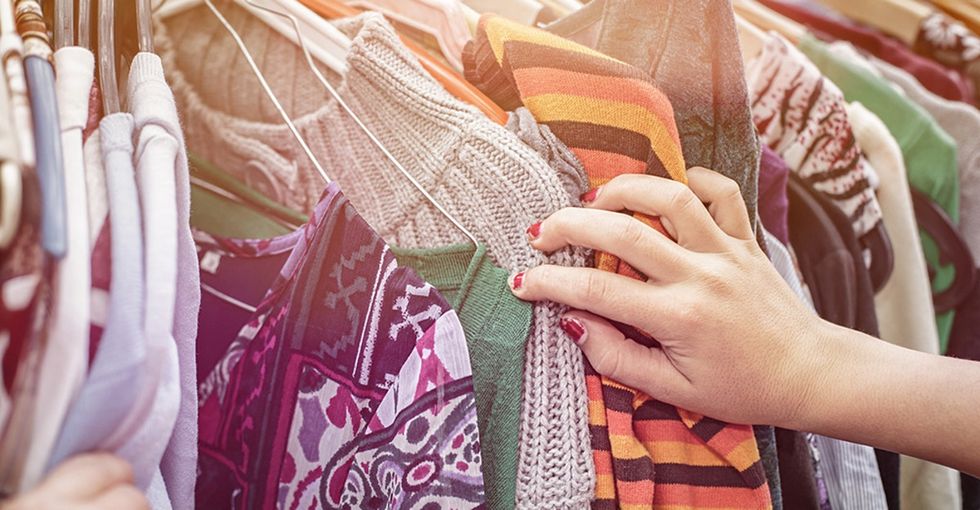 27 tips to help you thrift shop like a boss this summer season.