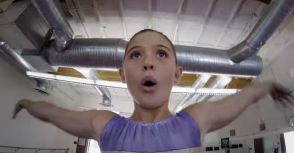 The 4 Words You Should Be Saying To Kids Instead Of 'You're So Smart'