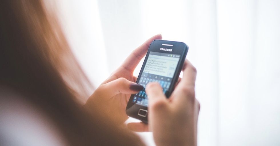 A Twitter account that spreads nothing but niceness? Yes, please.