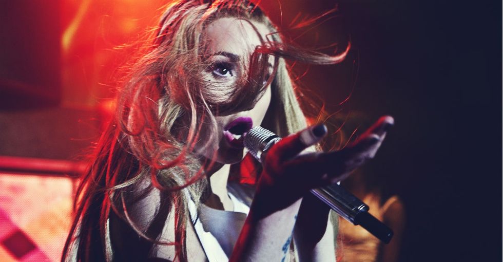 Her List For How To Be A Woman In The Music Industry Is Hilarious — Until You Realize It's True