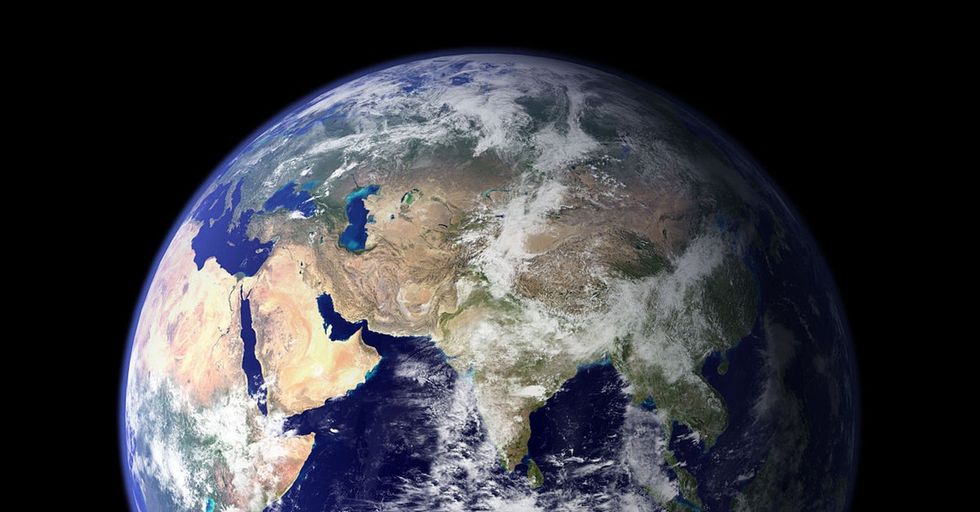 A Bunch Of Quick Facts You Probably Didn't Know About Earth. And A Few Things No One Knows.