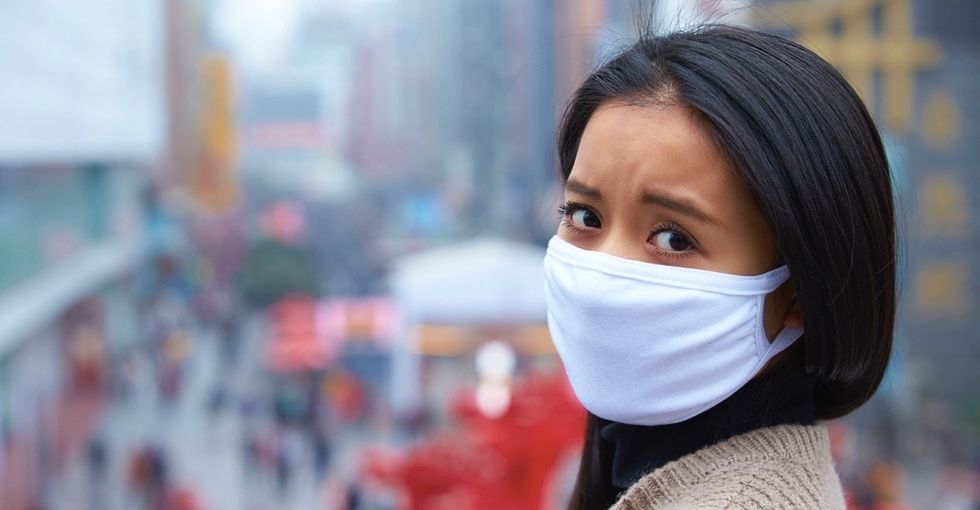 Take a deep breath and don't worry, we've got some top-shelf tips to avoid air pollution.