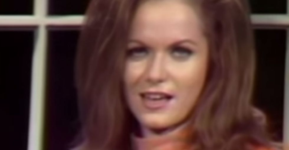 A Song Was Written Over 40 Years Ago, But I Bet All Moms Can Still Relate To This Kind Of Judgment