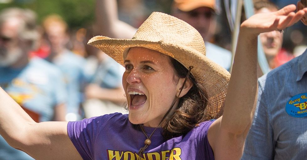 The Minneapolis Mayor Took Pictures With Many Young Men That Day. They Only Gave Her Hell For One.