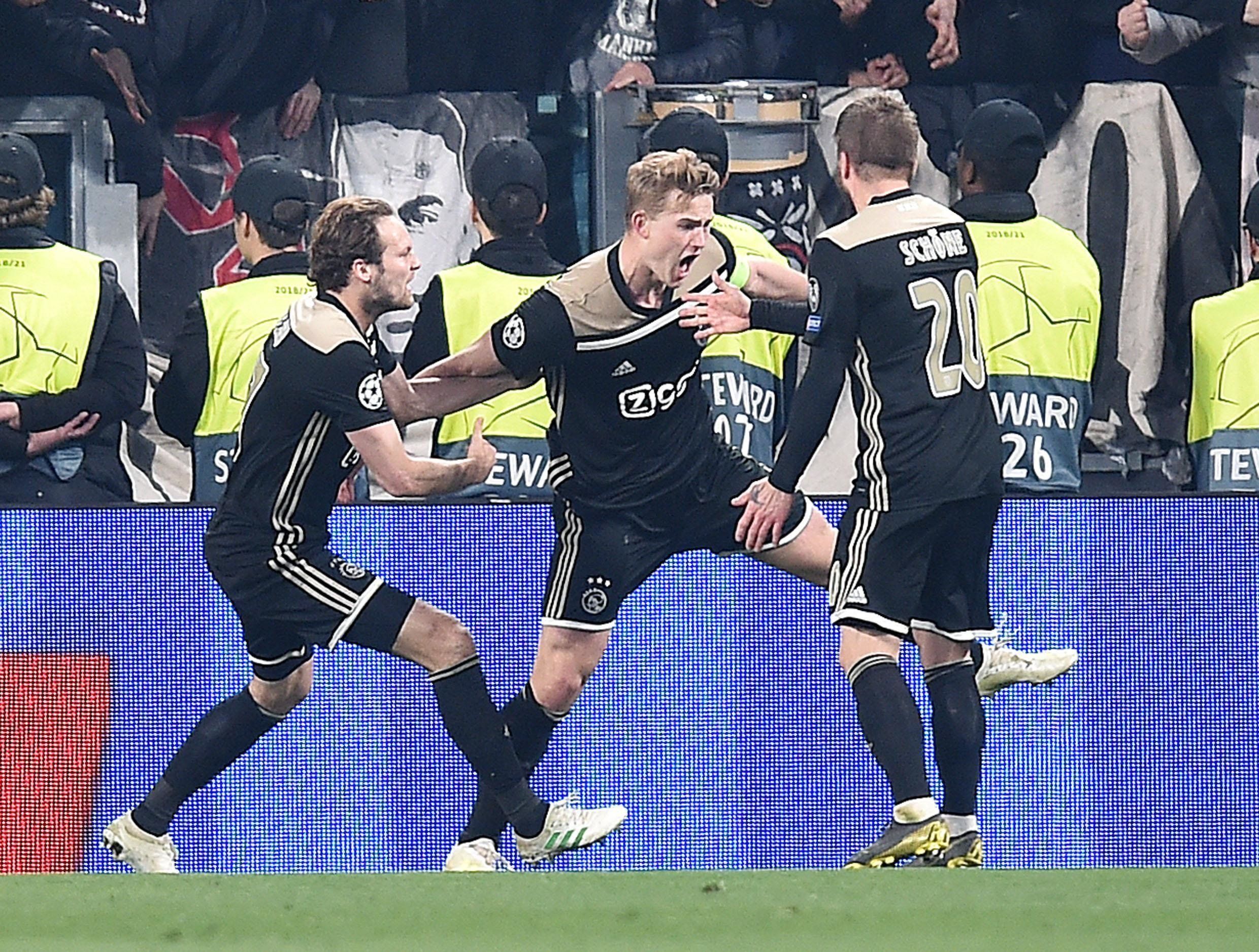 Quei profeti del calcio giovani e incoscienti. L’Ajax divulga il verbo del match perfetto