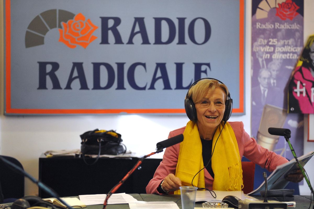 Ma perché bisogna dare soldi pubblici alla radio dei Radicali?