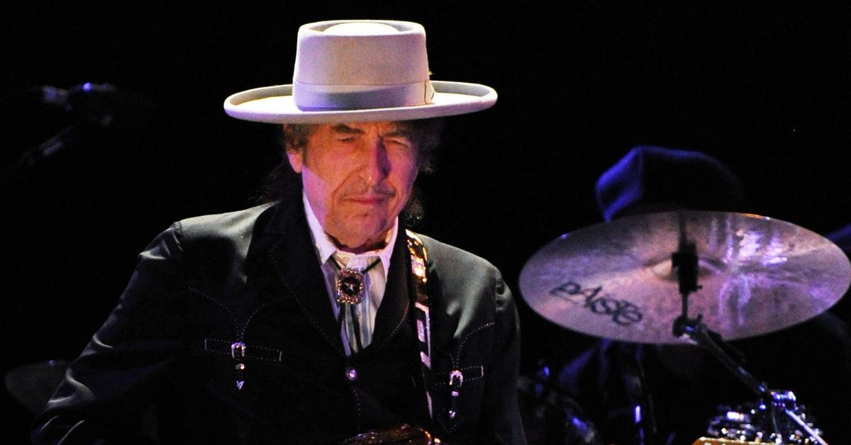 Bob Dylan Had Some Strong Words For A Fan Who Broke His Strict 'No Photos' Policy At A Vienna Concert