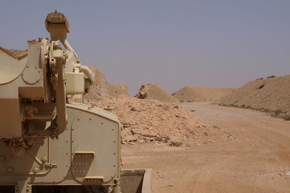L'Europa paga per sorvegliare i confini meridionali della Libia: aziende francesi accorrono in massa