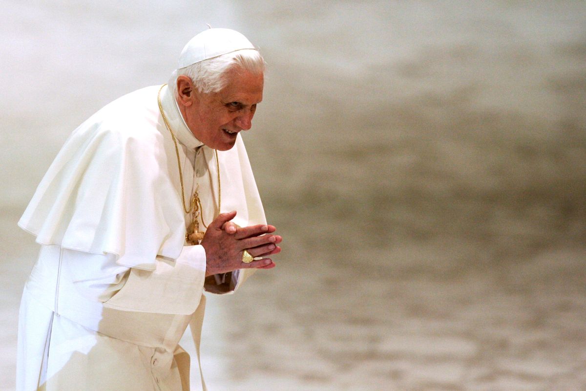 Benedetto XVI è ancora il bersaglio di chi disprezza la dottrina cattolica