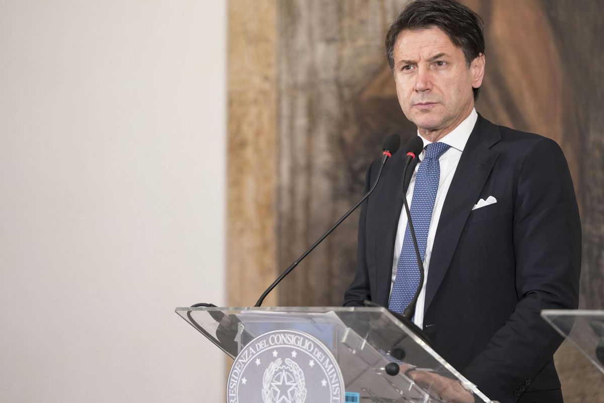 Conte passa da avvocato del popolo ad avvocato di sé stesso