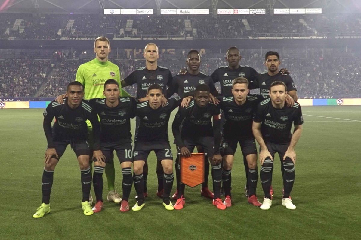 5 kicks from Houston Dynamo at LA Galaxy