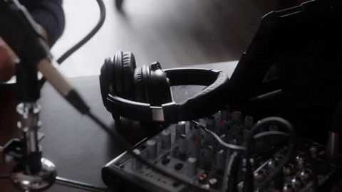 Italiani tutt'orecchi per i podcast. Ad ascoltarli sono già tre milioni