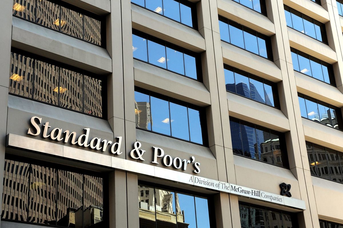 Standard & Poor’s delude i competenti: rating intonso