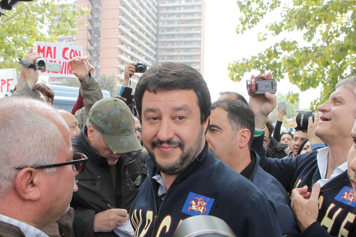 Bombe, proiettili e incendi. Viaggio nelle violenze anti Carroccio