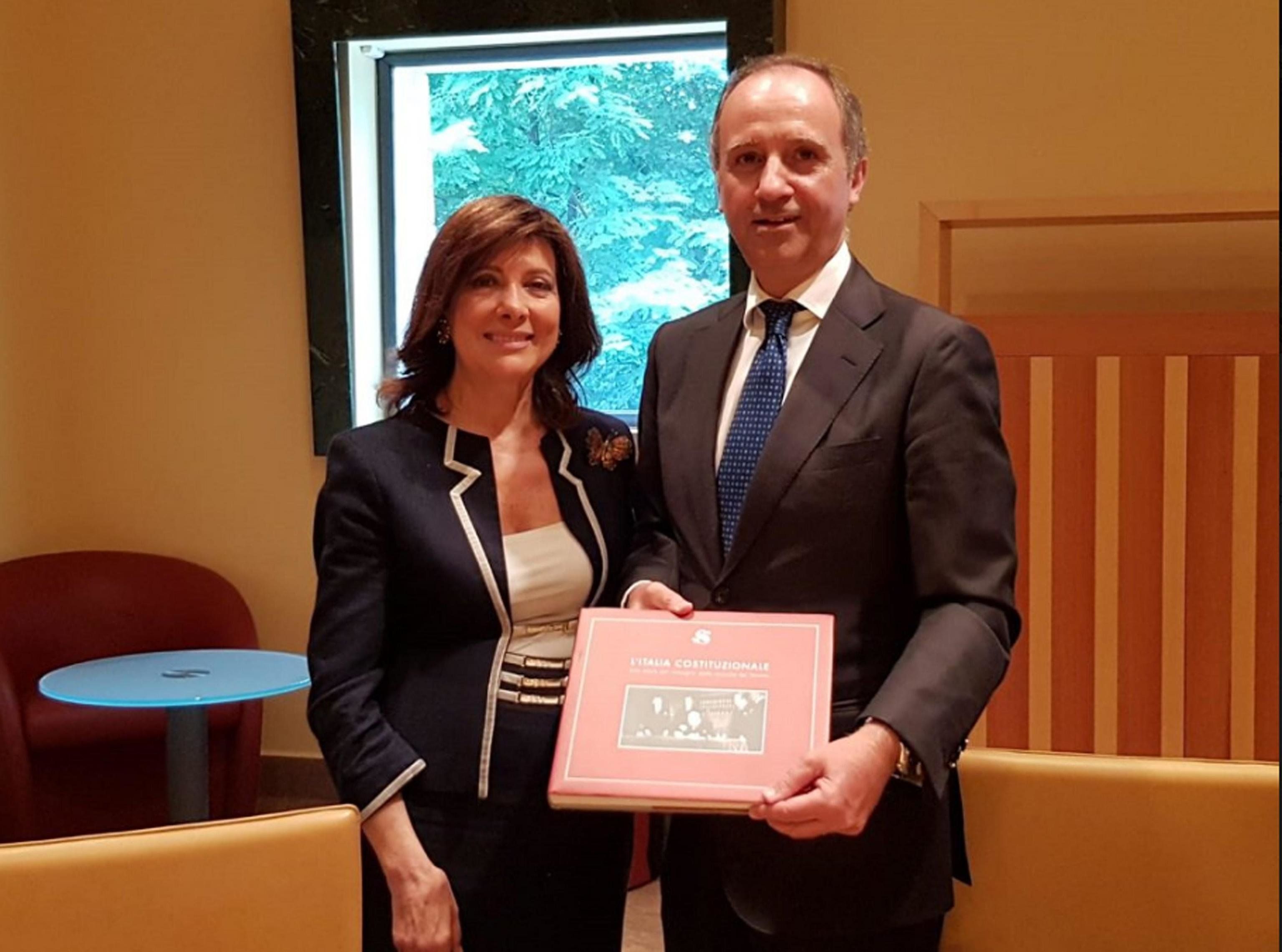 L’ambasciatore Usa di cui Trump ha chiesto la testa imbarazza la Lega