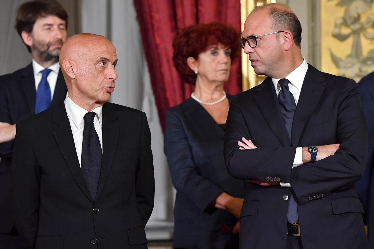 Il governo tiri fuori i voli di tutti i ministri
