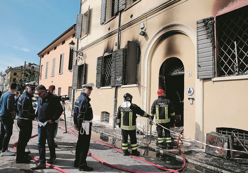 Il Pd specula sul piromane ma ignora la legge