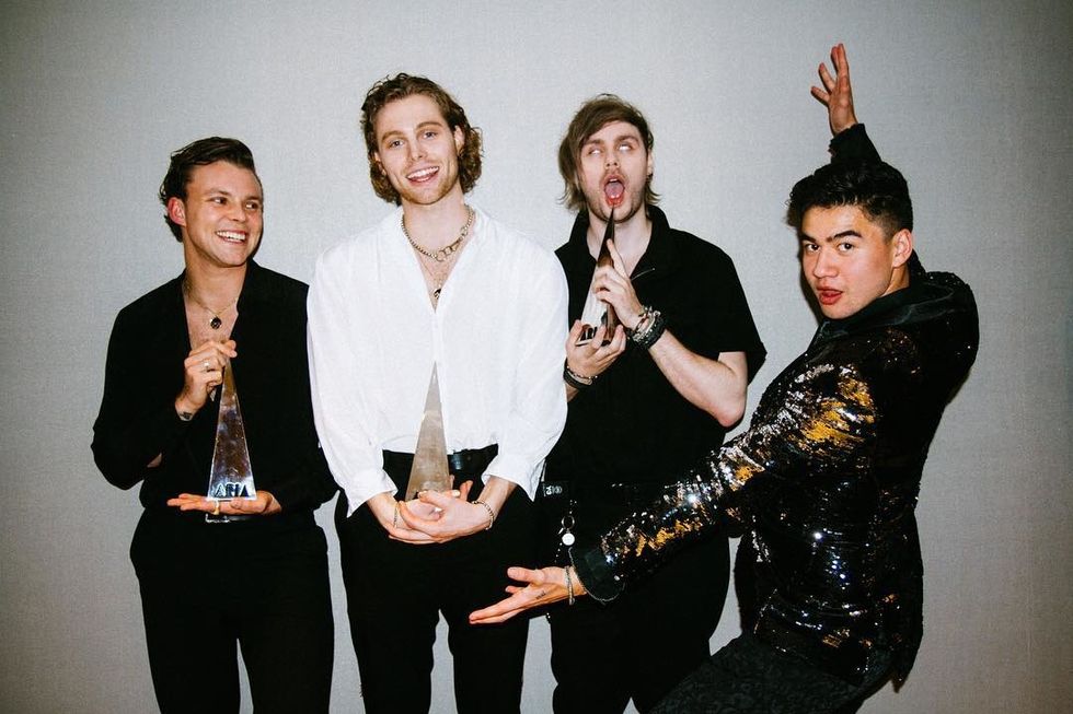 5 Seconds Of Summer Release The Perfect Pop Song Easier Popdust