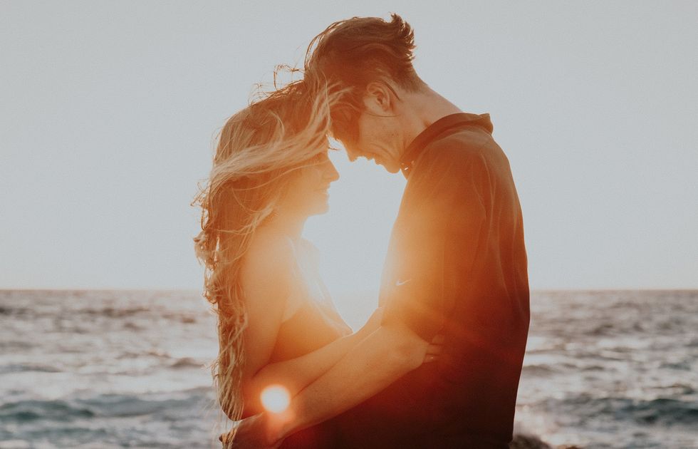 4 Summer Romance Stories That Will Make Your Heart Melt