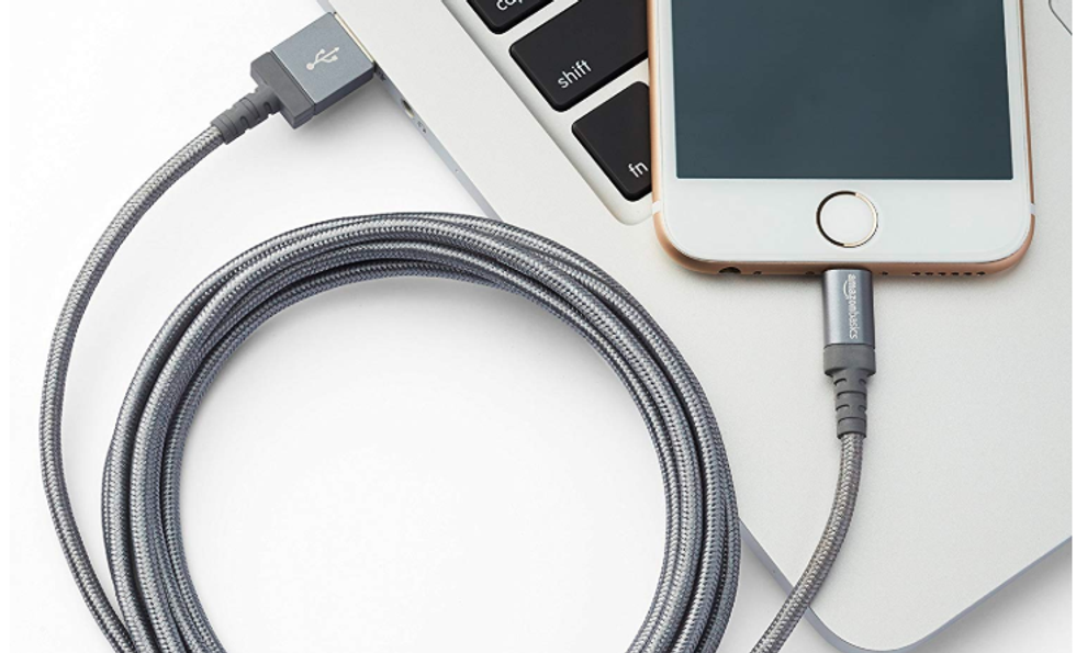 photo of a braided nylon USB charging cable
