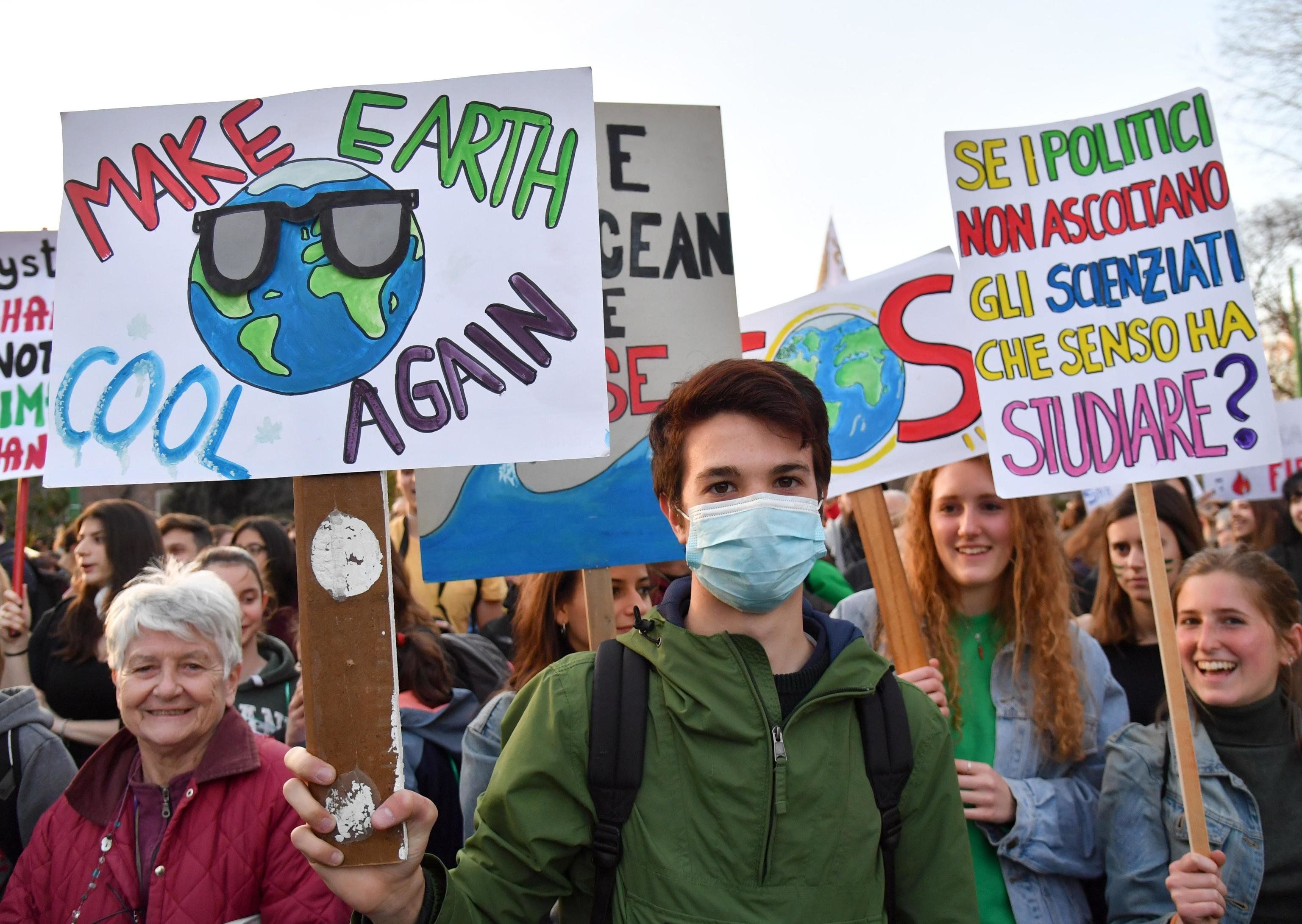 Il venerdì di sciopero dei gretini procura soltanto danni all’ambiente