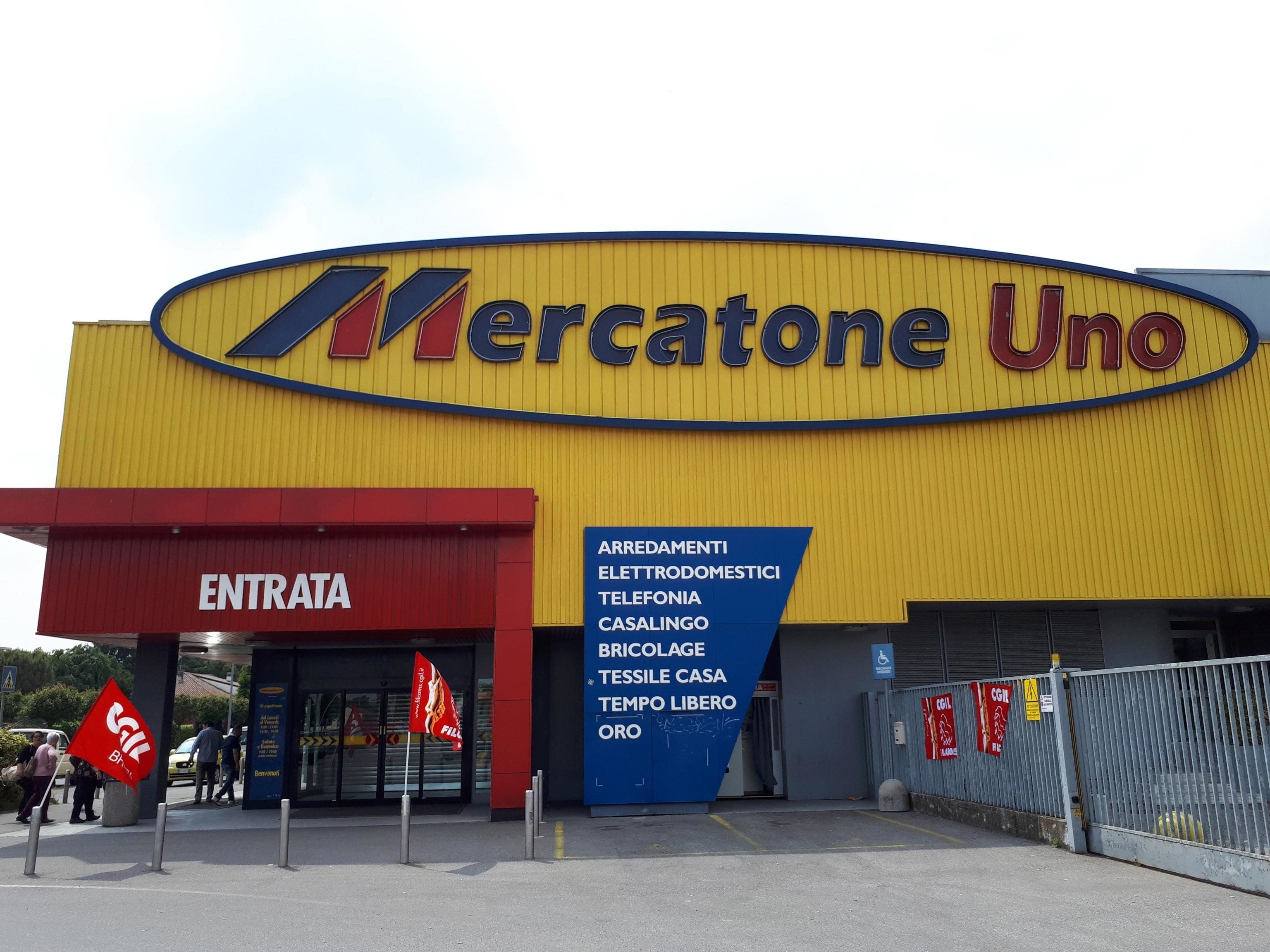 Mercatone Uno chiude in faccia a Di Maio