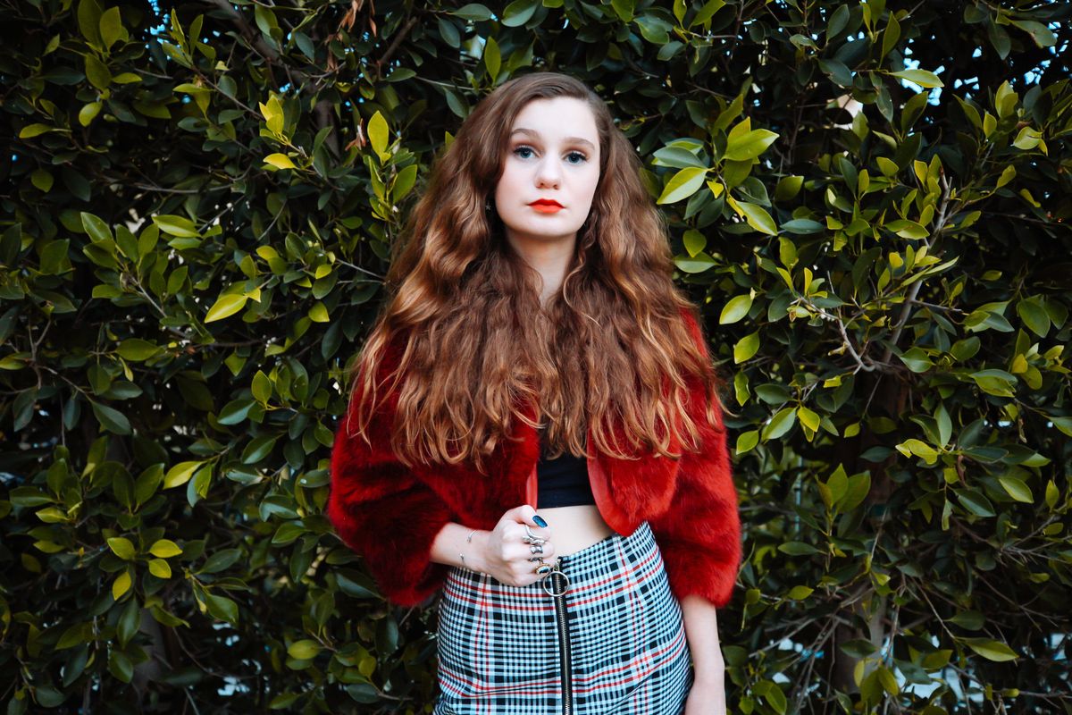 Cloe Wilder Embraces Her Imperfections In "Overthinking" Music Video