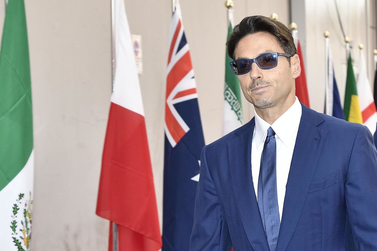 Il Biscione si prepara alla tv europeista e investe in Germania