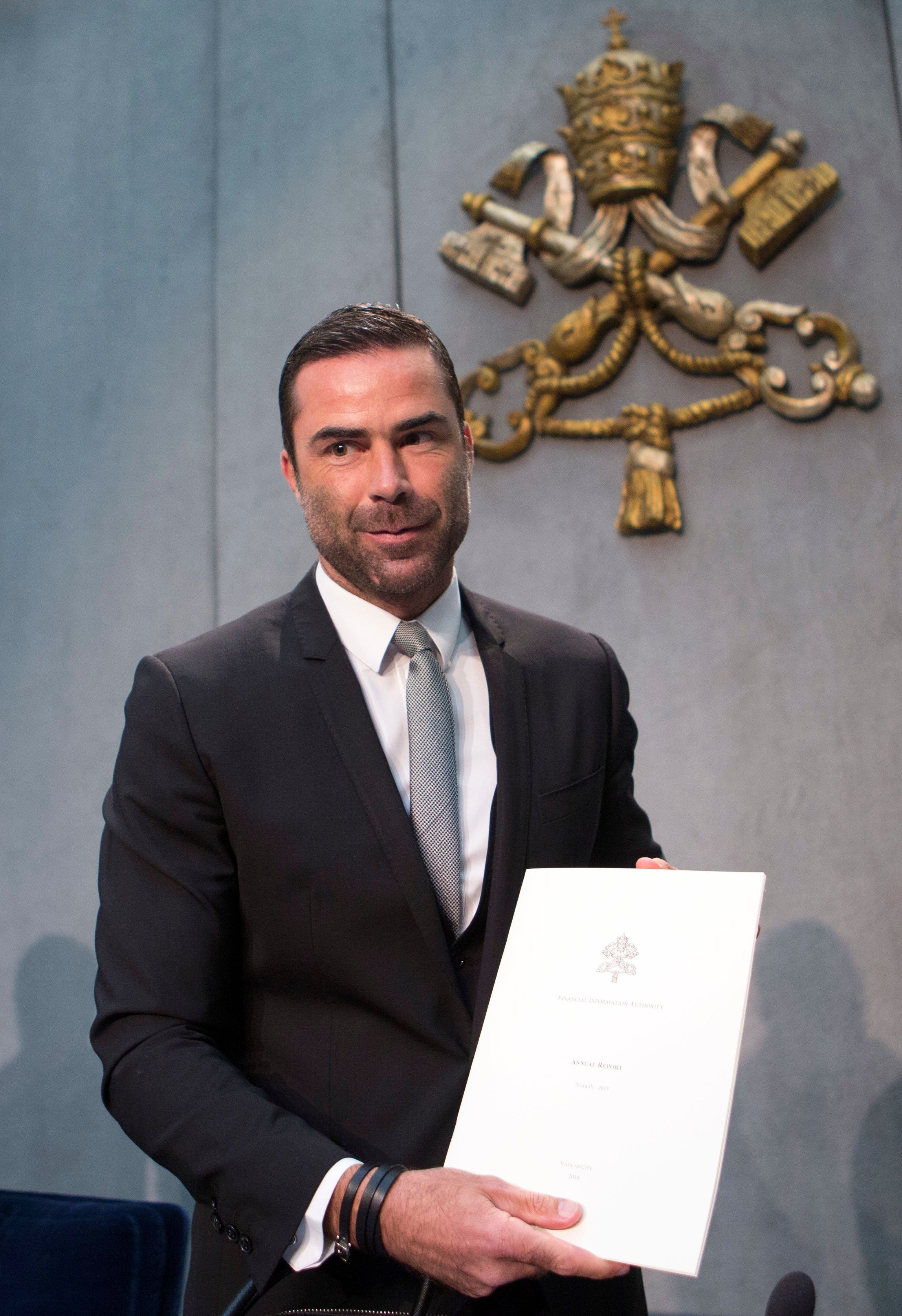 L’addetto antiriciclaggio vaticano dentro uno scandalo per fondi neri