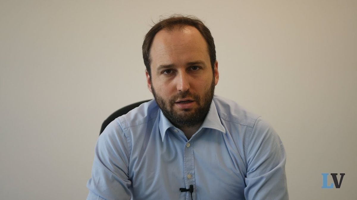 La Lega ingoia l'uscita di Rixi per puntare forte sulla flat tax: o si fa o salta tutto. Mattarella permettendo