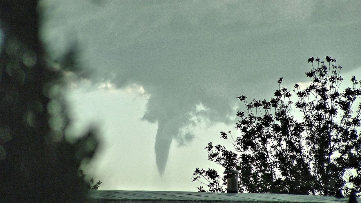 Texas teacher caught on camera racing tornado to warn parents, students