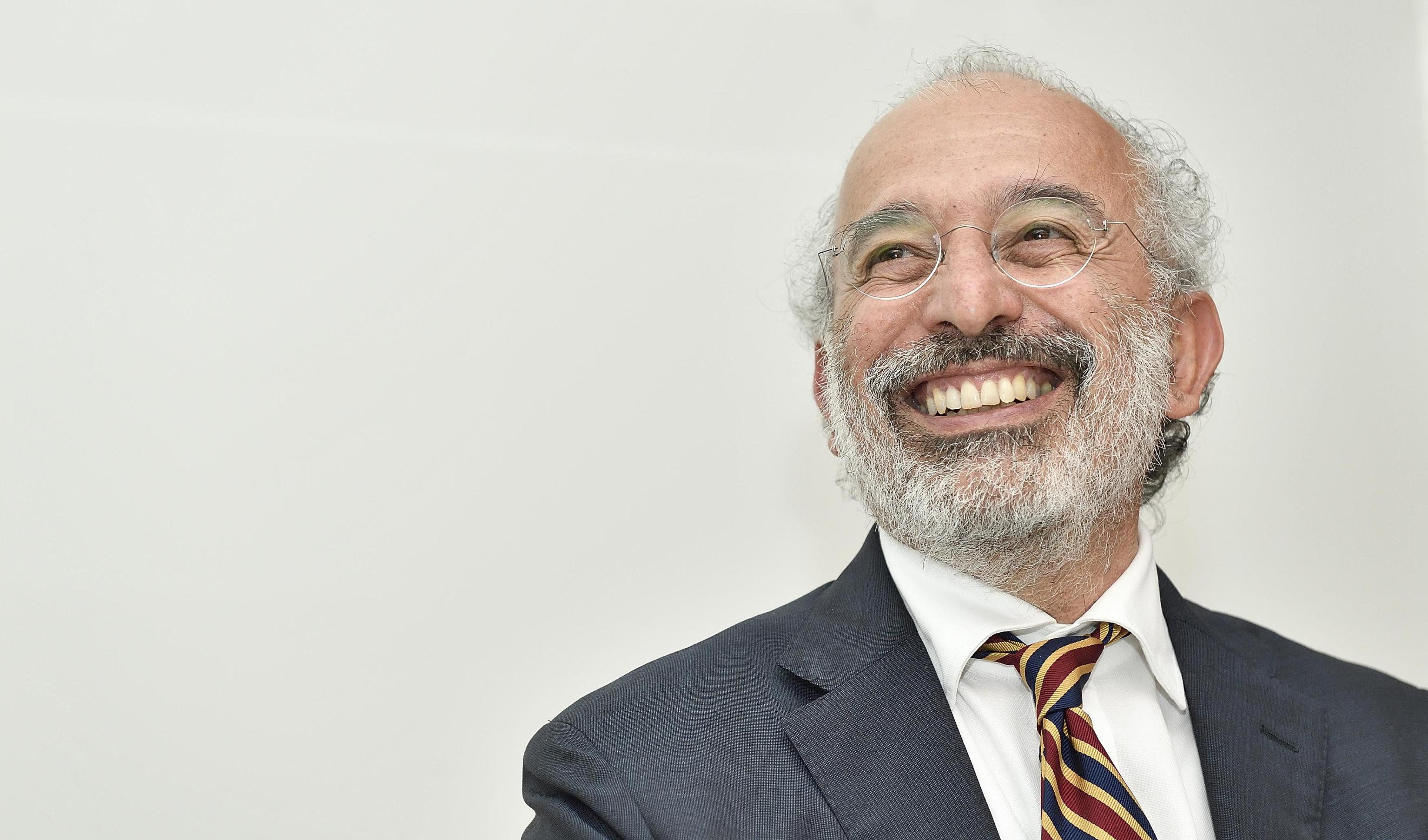 L'Approdo di Lerner è la messa in onda degli articoli di «Repubblica». Se possibile con maggiore noia