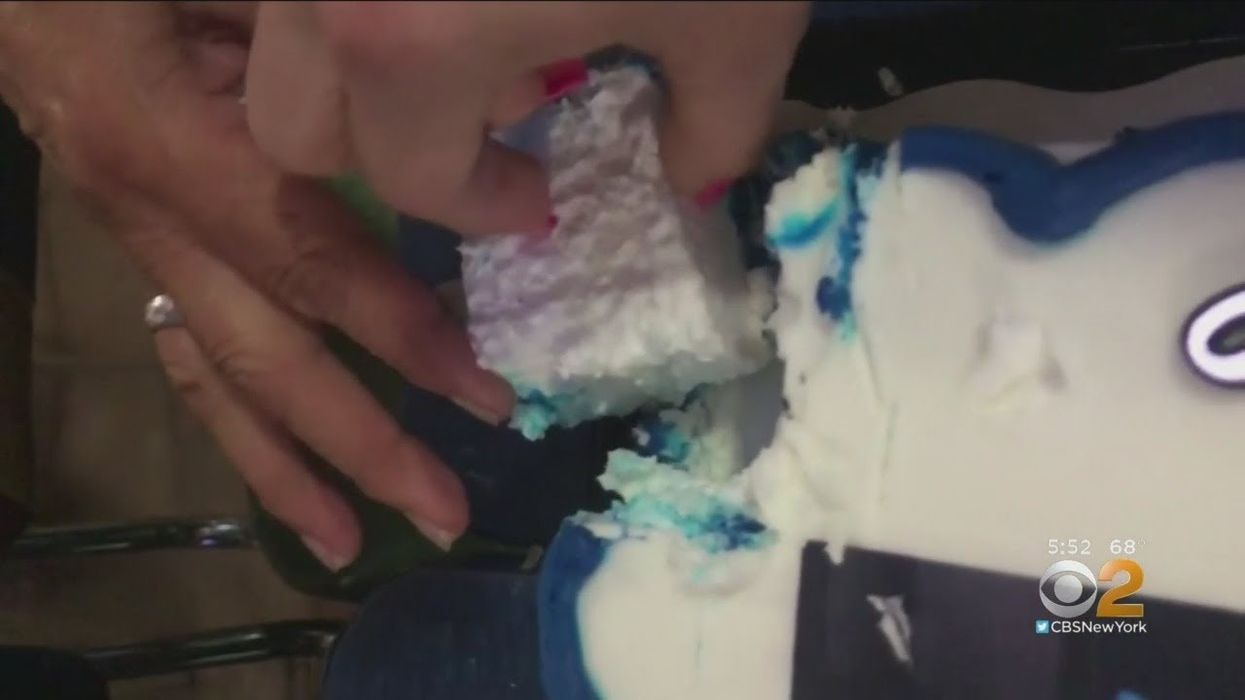 Walmart accidentally gives Texas family Styrofoam cake for graduation party